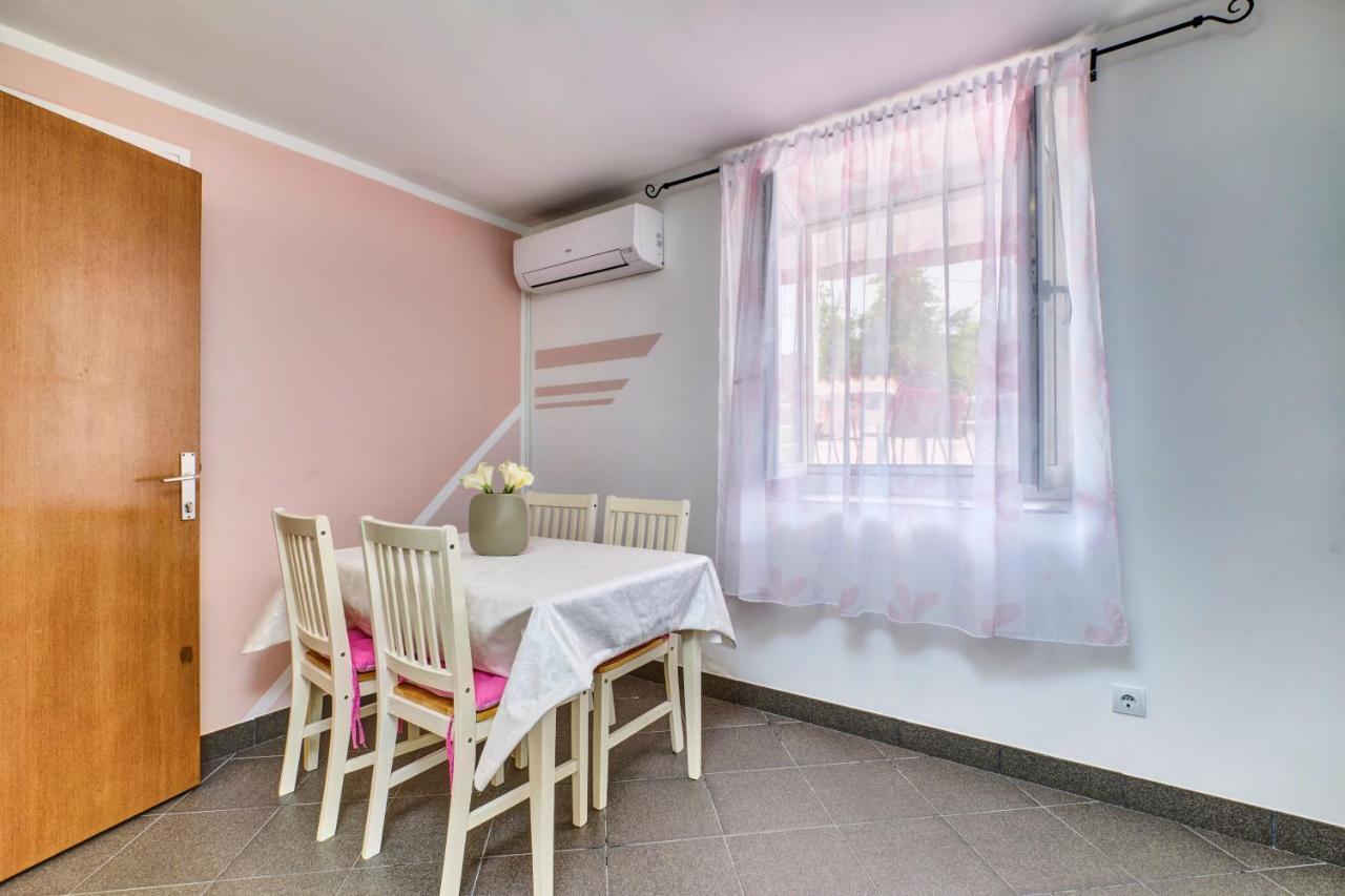 Apartments Ljubica 베리로신즈 외부 사진
