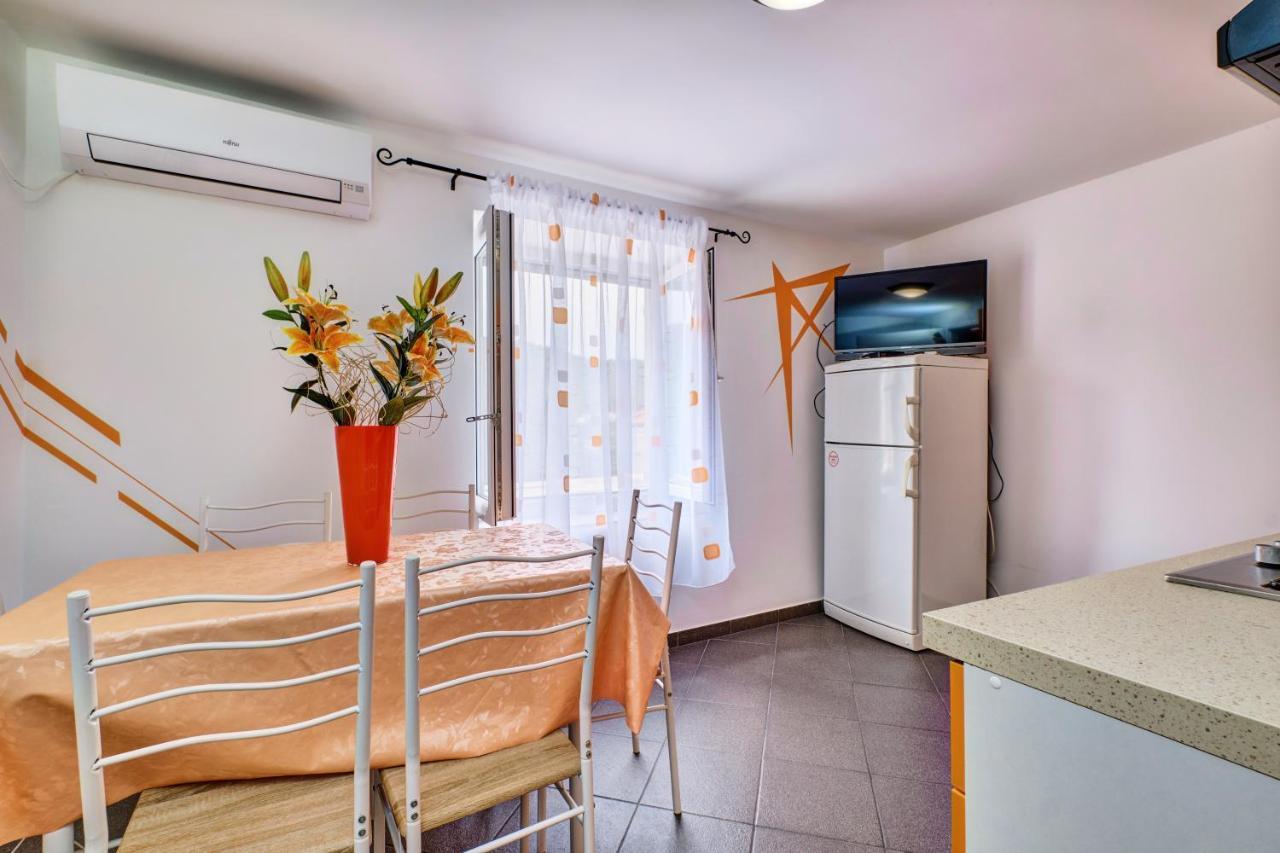 Apartments Ljubica 베리로신즈 외부 사진
